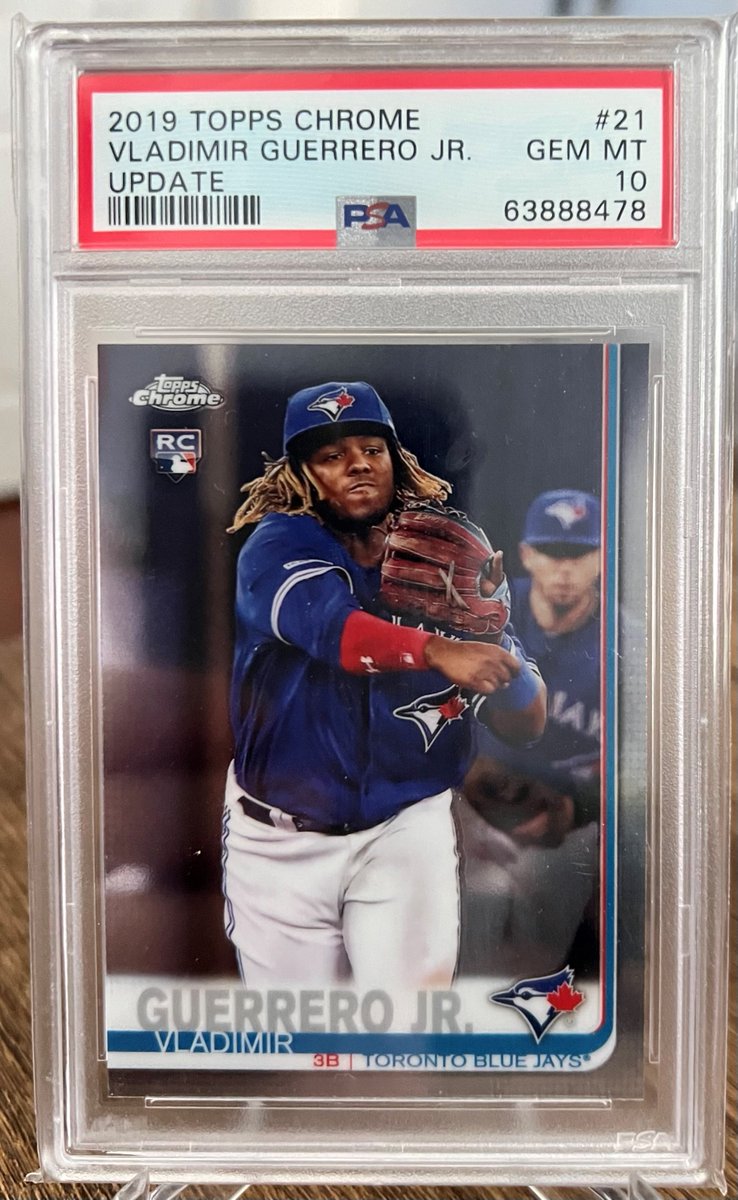 Very_Cool_Cards's tweet image. #GIVEAWAY #FREE 
Want this 2019 @Topps Vlad RC graded @PSAcard 10?

To Enter:
1.  Follow me if you don't already.
2.  Retweet (so I can shamelessly get more followers).

Drawing will be Wed Nov 20.
@BlueJays #TradingCards #TheHobby