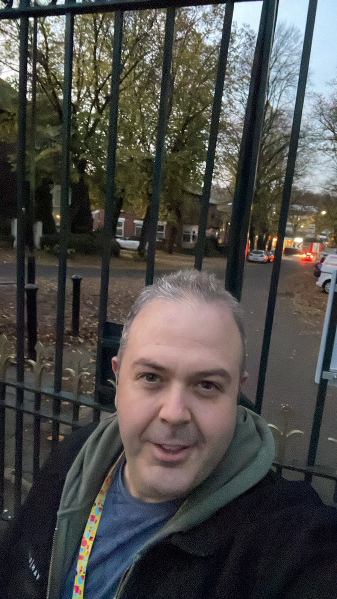 Lee Jowett tweet media