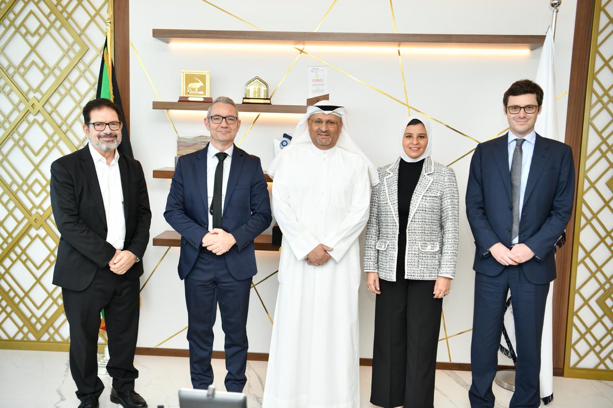 kuna_en's tweet photo. Kuwait discusses ways of enhancing digital infrastructure and cooperation with Google Cloud Vice President

https://t.co/jnaVNsLnw4

#KUNA #KUWAIT #googlecloud https://t.co/CYY4NSZpXM