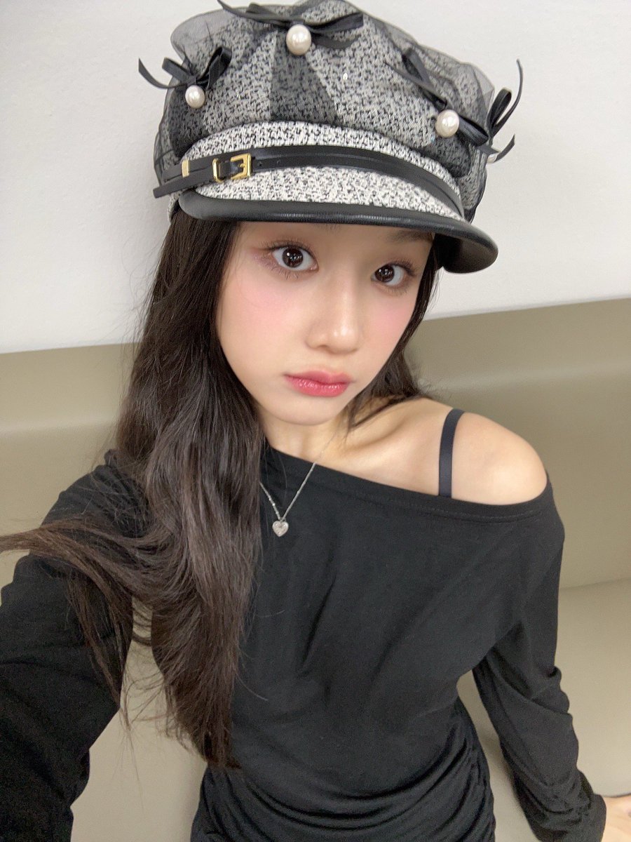 pharita weverse update 

#PHARITA #파리타 #BABYMONSTER