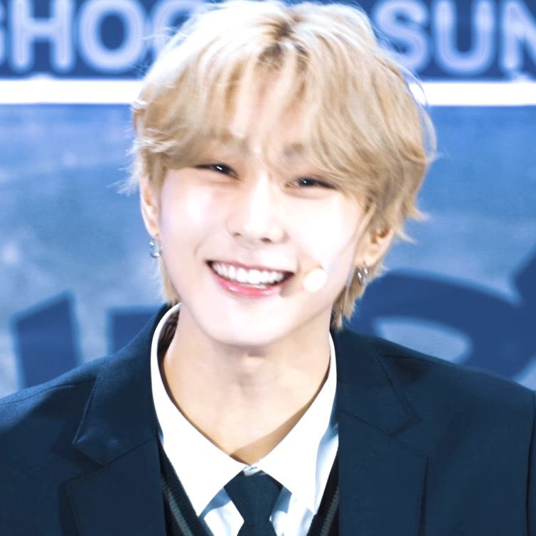 jwonmyheart_'s tweet image. ✨∴｡ *
　･ﾟ*｡⭐️･
　　･ *ﾟ｡　　 
　 ･ ﾟ*｡･ﾟ✨｡
　　　⭐️･｡°*. ﾟ✨
   　　ﾟ｡·*･｡ ﾟ*ﾟ･｡ * ｡
　　     *.｡｡　💫･ﾟ･｡ ⭐️
　　* ✨ ｡･ﾟ*.｡   ｡  *   *. ﾟ
       *  ⭐️*   ✨　 *⭐️  ﾟ*･｡ ･｡°
    ✨°•  *  ⭐️✨  °*.  ﾟ ⭐️✨･｡*･｡