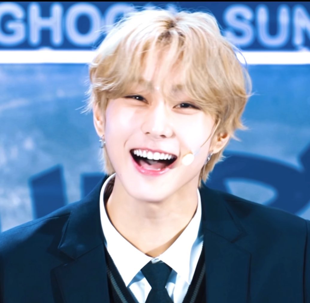 jwonmyheart_'s tweet image. ✨∴｡ *
　･ﾟ*｡⭐️･
　　･ *ﾟ｡　　 
　 ･ ﾟ*｡･ﾟ✨｡
　　　⭐️･｡°*. ﾟ✨
   　　ﾟ｡·*･｡ ﾟ*ﾟ･｡ * ｡
　　     *.｡｡　💫･ﾟ･｡ ⭐️
　　* ✨ ｡･ﾟ*.｡   ｡  *   *. ﾟ
       *  ⭐️*   ✨　 *⭐️  ﾟ*･｡ ･｡°
    ✨°•  *  ⭐️✨  °*.  ﾟ ⭐️✨･｡*･｡