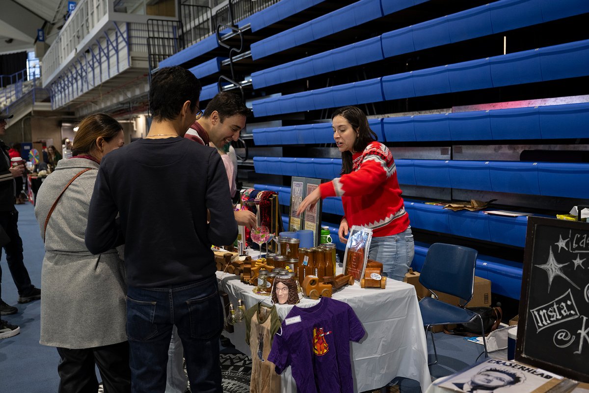 📷 Calling all business owners! 📷 Get ready to showcase your products and connect with the community at the Olympic Oval's Holiday Market &amp; Skate on Nov. 23, 2024!

app.smartsheet.com/b/form/e91ca98…

#HolidayMarket #SupportLocal #OlympicOval #BusinessOwners #ShopLocal #CommunityEvents