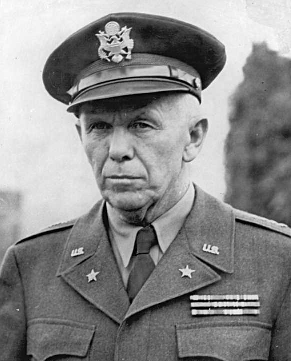 MelissasLibrary's tweet image. On our first cold morning at the #MarshallFoundationLibrary, my favorite #MarshallWisdom temper moment:
&quot;Get these blankets and stoves and every other damn thing that&apos;s needed out tonight, not tomorrow morning, and not two weeks from now ...