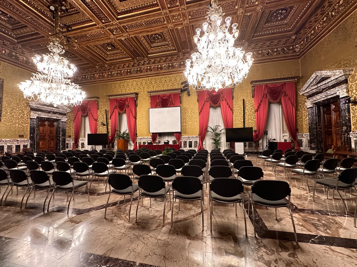 GlennMagerman's tweet photo. Thank you @bancaditalia for the opportunity to present our work on deglobalization and value chains with @albepal today in such a beautiful setting… https://t.co/zLuqCmHUfb