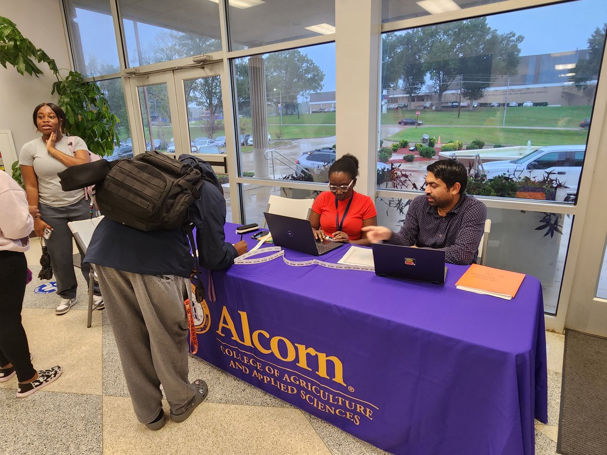 AlcornAGSchool's tweet photo. The #HANDLEYOURBUSINESS campaign is in full swing. CAAS is working collaboratively with the University to get every student registered before the Thanksgiving Break! The next CAAS registration event will be on Nov 21, 2024. #Alwaysalcorn https://t.co/dL2Q7eR0Ud