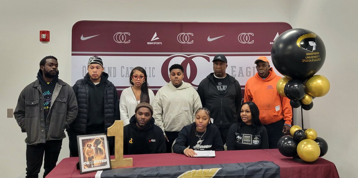 OC__Hoops's tweet photo. 🏀It's Signing Day🏀
Congrats to @LondonCreach and @AlaylaBivins on signing their NLI to play at @RMUWBasketball and @AUTrojansWBB.  Both schools are getting phenomenal players!
#EaglesPride https://t.co/Zv7I0ptTyZ