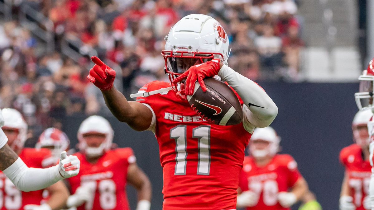 Blessed to say I received my 2nd D1 offer from🔴⚪️🎰 <a href="/unlvfootball/">UNLV Football</a> <a href="/BrennanMarion4/">Coach Marion</a> <a href="/Coach_Odom/">Barry Odom</a> <a href="/bradodom/">Coach B.O.</a> <a href="/mrlongshore/">Nate Longshore</a> 

#GroupOf5 #Gorebels
<a href="/EarlGill10/">Earl Gill</a> <a href="/Rivals_Jeff/">Jeff McCulloch</a> <a href="/adamgorney/">Adam Gorney</a> <a href="/RivalsFriedman/">Adam Friedman</a> @cedwardsNFL <a href="/PrepRedzoneAR/">Prep Redzone Arkansas</a> <a href="/toddrake00/">William Todd Drake</a> @On3Recruits <a href="/SWiltfong_/">Steve Wiltfong</a> <a href="/JamieShaw5/">Jamie Shaw</a>