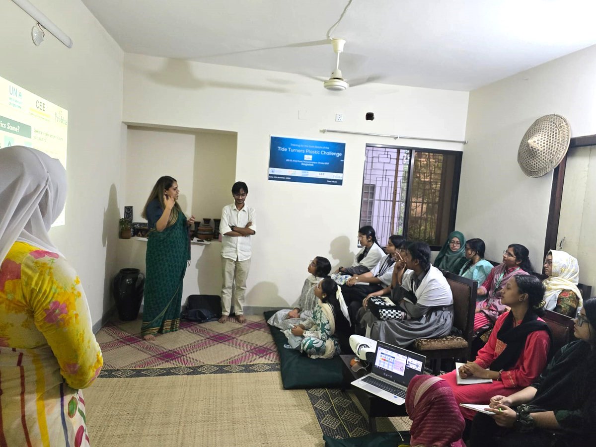 probhaaurora's tweet image. Today, a successful training session for the sixth batch of TTPC was held at the Probha Aurora headquarters with the participation of selected youth, parents, and teachers from seven institutions.

#UNenvironmentprogramme #BeatPlasticPollution #BeatPlastic #ecoschools