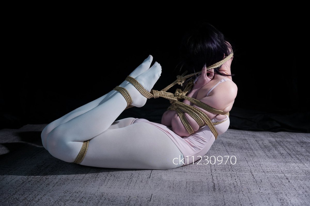 古早捆法，后观音驷马。 https://t.co/4c1nj9DiQ8