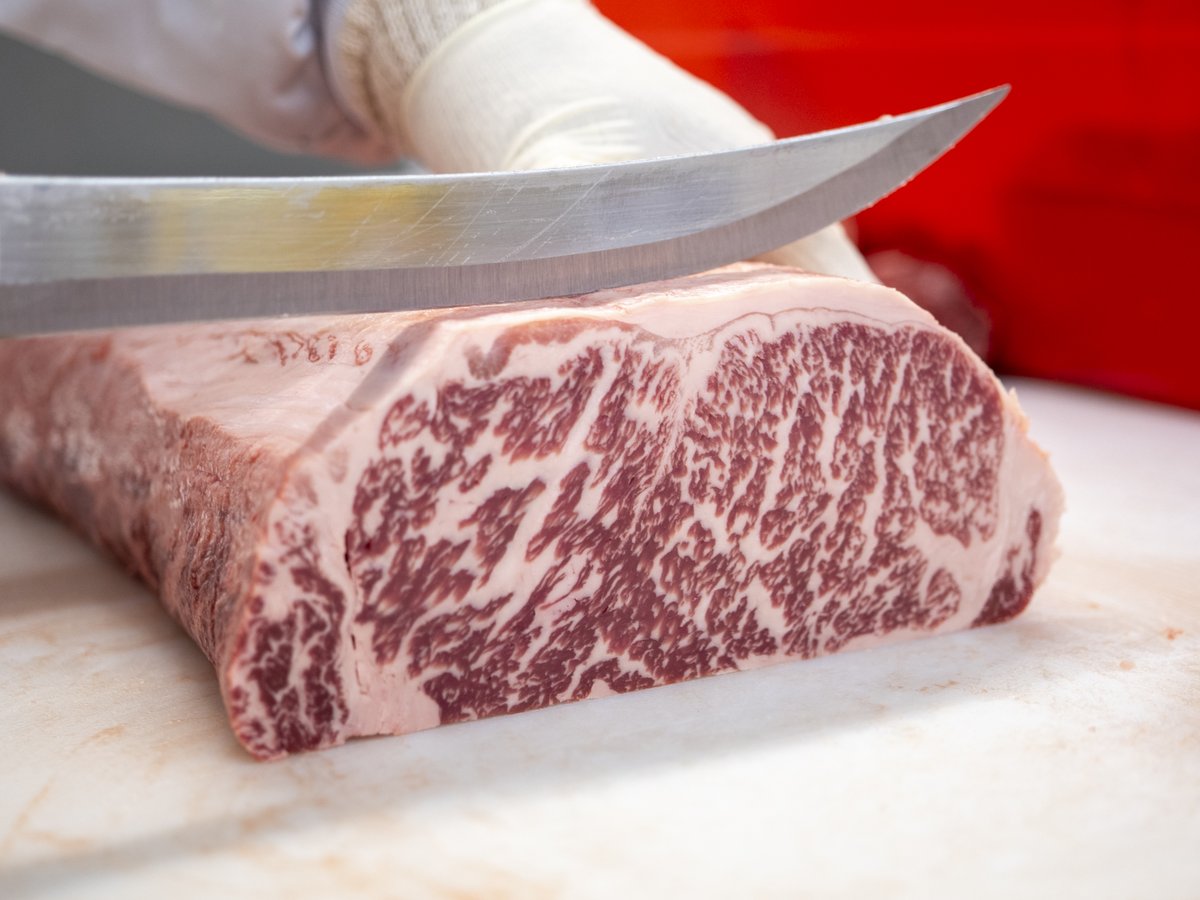 DomsSteakTips's tweet image. 🚨 NEW WAGYU JUST IN! 🚨
Fresh Japanese Wagyu has arrived and it's ready for you! 🥩🔥 Limited supply, so get it while you can! Available now for $100/LB—don’t miss out! 💥 #Wagyu #LimitedSupply #FreshArrival #DomsSausageCo