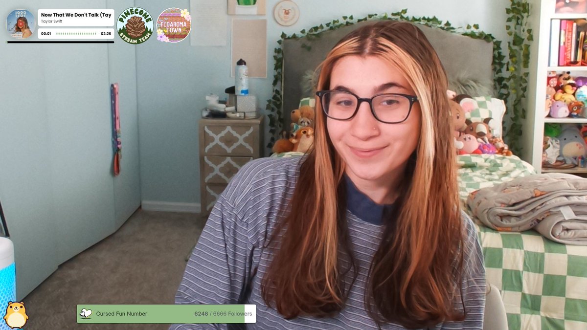 alloecrossing's tweet photo. ❤️I’M LIVE ON TWITCH!!

@pkmnpride trans awareness week shiny hunting day 2!!! Will we find another shiny today???

https://t.co/fRCM5SiZqr https://t.co/uXUYm62Tv4