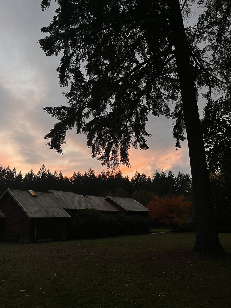 jacobjblais's tweet image. Earlier this month, I had the pleasure of attending the 18th annual @gradclimateconf in wet but beautiful Washington. ☔️ It was a treat to meet and form friendships with other students studying the climate in some capacity as well as give a short talk on my research. #GCC2024