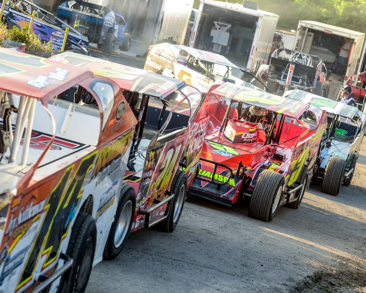 ☑️ 𝗦𝘁𝗿𝗼𝗻𝗴𝗲𝗿 𝗧𝗼𝗴𝗲𝘁𝗵𝗲𝗿: The <a href="/BobHilbertSW/">Bob Hilbert Sportswe</a> <a href="/shorttrack_ss/">Short Track Super Series</a> Fueled By <a href="/SunocoRacing/">Sunoco</a> has announced 𝘂𝗻𝗶𝗳𝗶𝗲𝗱 engine and weight rules for all regions in 2025. Body rules have also been standardized with other sanctions.   

Read More: shorttracksuperseries.com/press/article/…