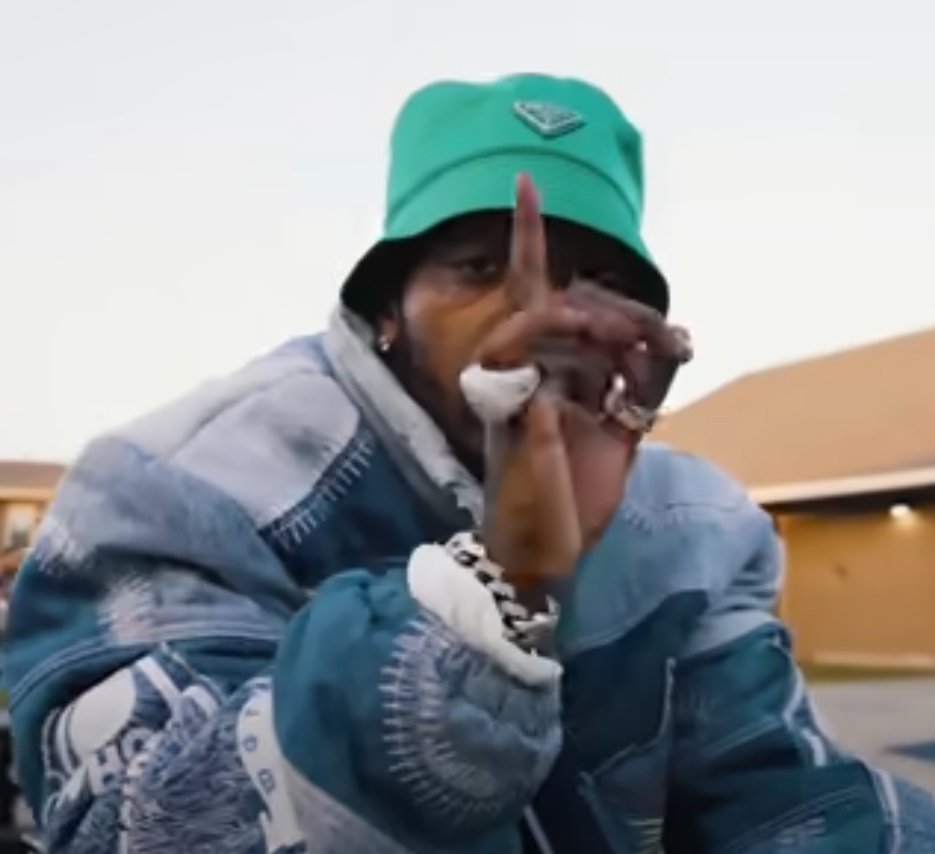 YogiMigo tweet media