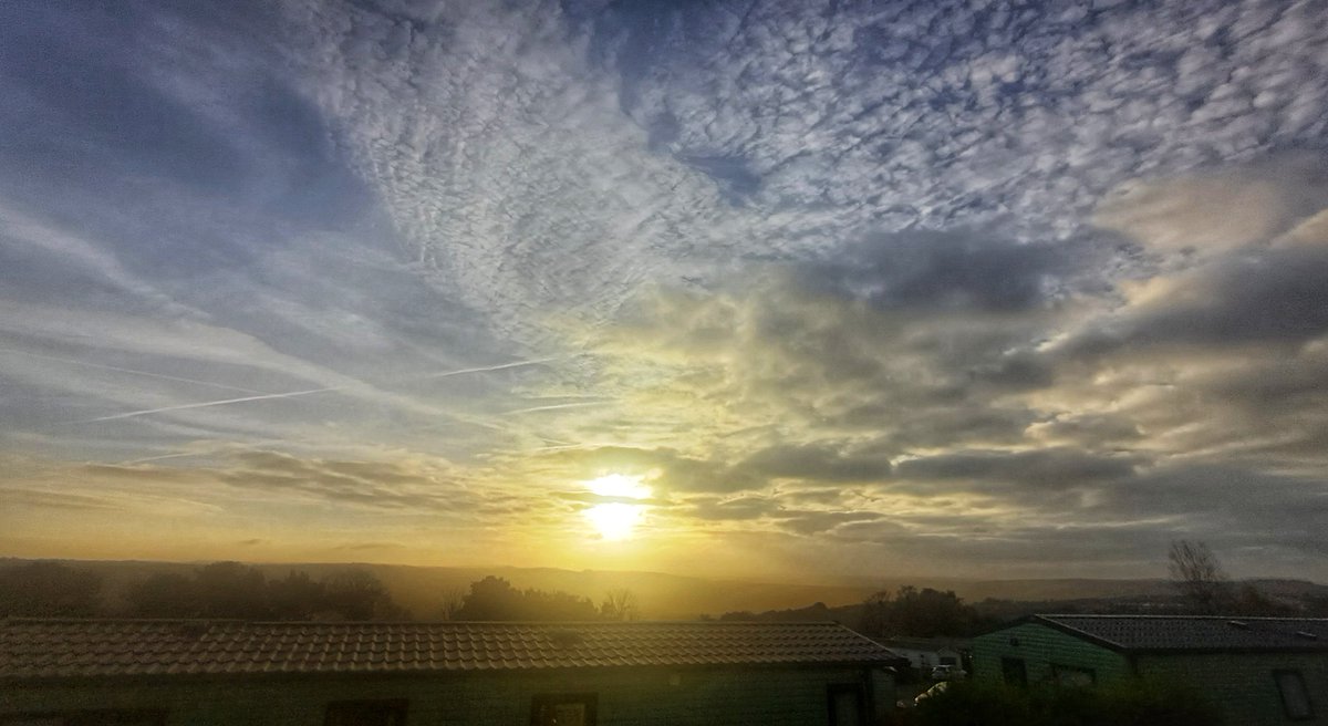 NevieSticks🏃‍♀️🏃🏅🏊‍♀️🏆📚📚😊 tweet media