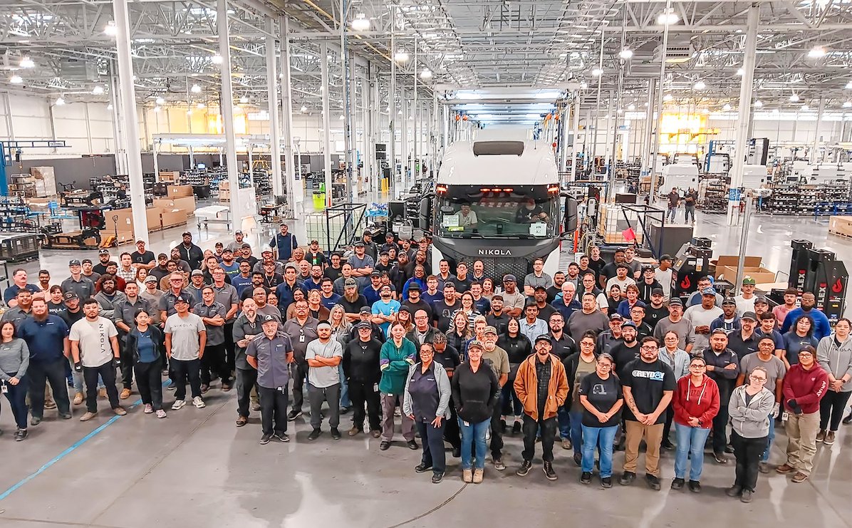 A huge congratulations to the manufacturing team in Coolidge, AZ, as we celebrate the 300th Nikola hydrogen fuel cell electric truck coming off the production line. This milestone reflects the innovation that drives us forward every day. Thank you to our entire team for making