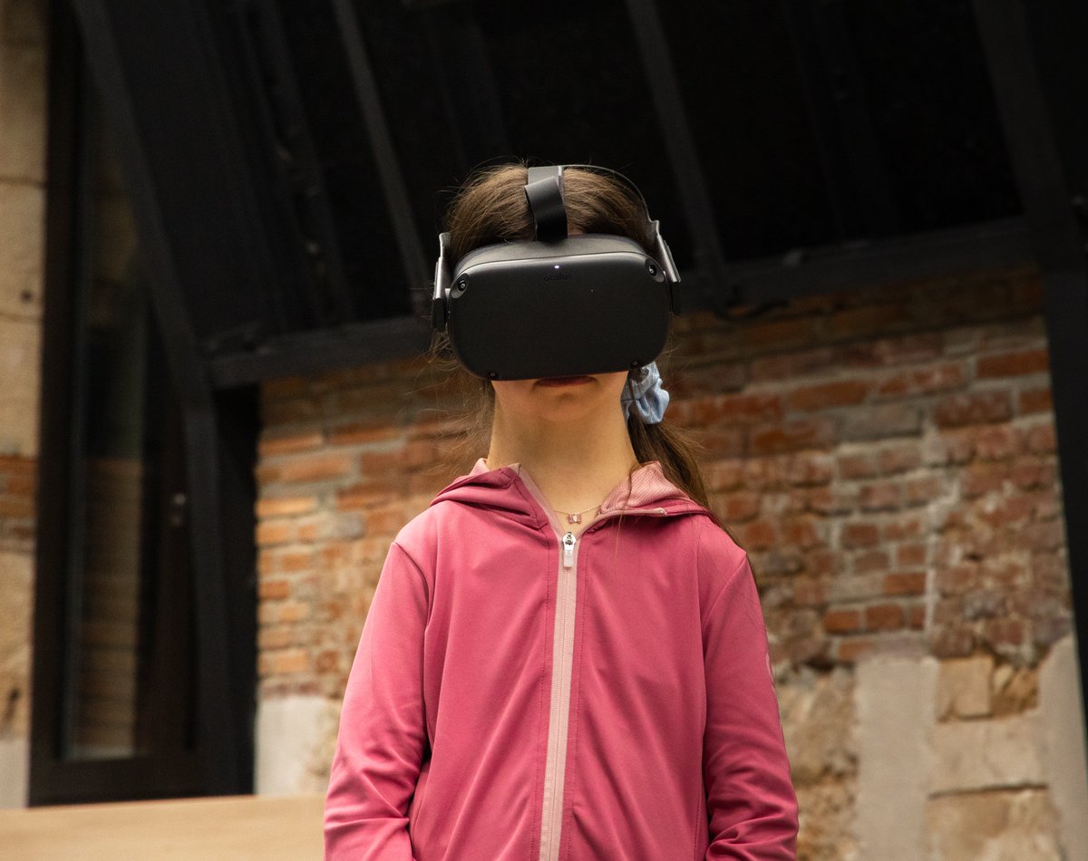 laestacioncyt's tweet image. #Actividades La semana de la Ciencia con: Isla Nemo, aventura accesible de DINPER. Alumnado de Secundaria se ha convertido en personaje de videojuegos sin manipular mandos, con realidad virtual y técnicas de movimientos oculares. #CienciaYTecnología @Aytoburgos @JuventudBurgos