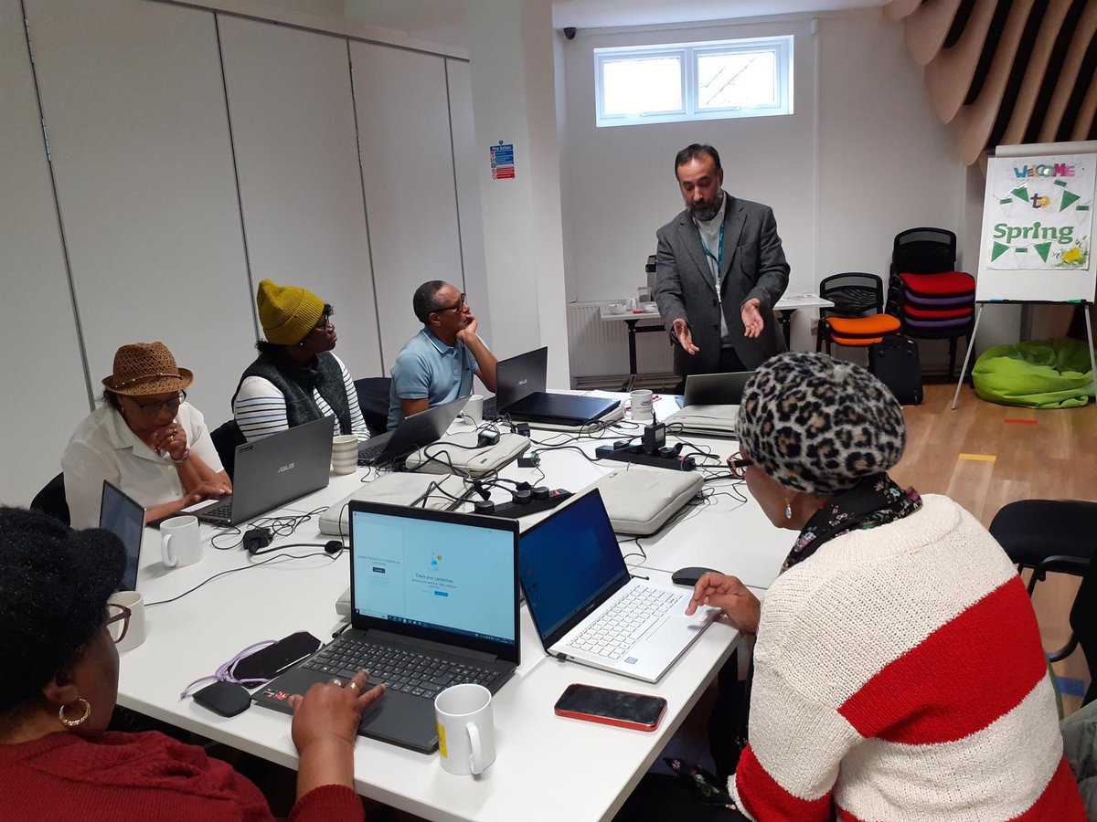 PerryBarrNNS's tweet photo. @Spring22Hub welcomed the return of  Mohammed from  @AbilityNet for the first of three digital awareness sessions with @AgeUKBirmingham Dementia carers group
@PerryBarrNNS https://t.co/by6RusLV3t