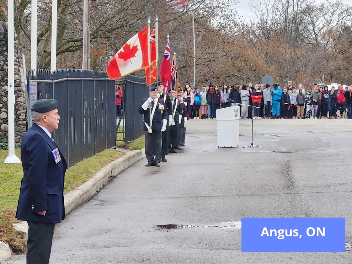 BrianSaunderson's tweet photo. On Remembrance Day, residents gathered at the 15 Cenotaphs in #SimcoeGrey to honour our men and women in uniform, past & present #Alliston #Angus #Beeton #Collingwood #Creemore #Everett #Lisle #NewLowell #Ravenna #Singhampton #Stayner #Thornbury #Tottenham #WasagaBeach #CFBBorden https://t.co/ujK2OsnZff