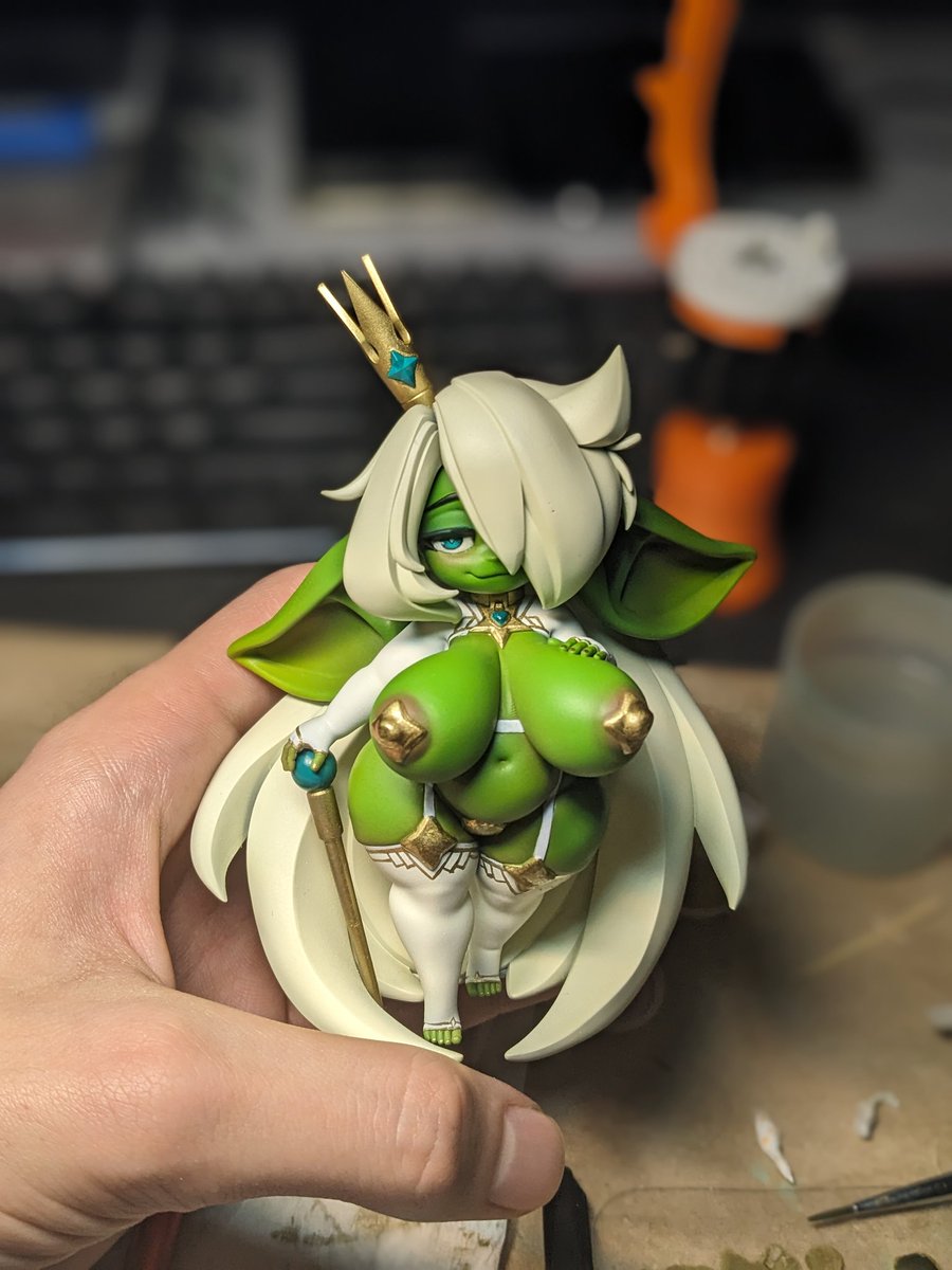 Vol4onok3's tweet photo. Beautiful goblin queen Regina by @Huffslove
Sculpted by @GeneralButa https://t.co/UJAYhYg8RI
