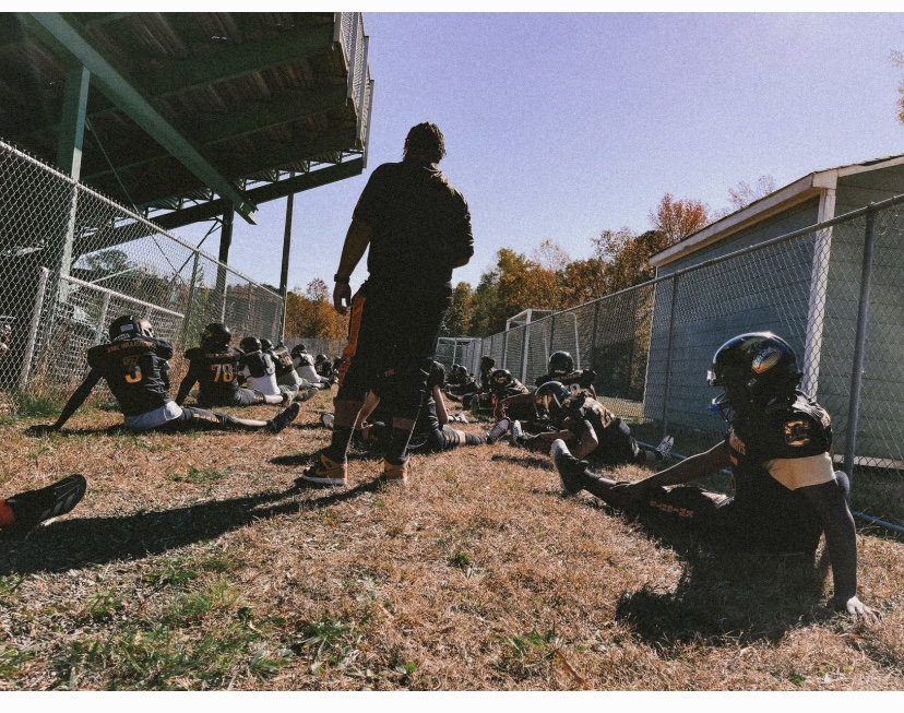 Charlottesville City Schools (@cvilleschools) on Twitter photo Your <a href="/Buford_Middle/">Buford Middle School</a> football team is 1 game away from the Super Bowl! Cheer them on Sat. at 6:15pm at Albemarle HS.
🏈Buford is #1 in the Jeff Dist Youth FB League in the 12-13 yo division.
🏈This is a rematch against #4 Albemarle Patriots, their only loss. #redemption Your <a href="/Buford_Middle/">Buford Middle School</a> football team is 1 game away from the Super Bowl! Cheer them on Sat. at 6:15pm at Albemarle HS.
🏈Buford is #1 in the Jeff Dist Youth FB League in the 12-13 yo division.
🏈This is a rematch against #4 Albemarle Patriots, their only loss. #redemption
