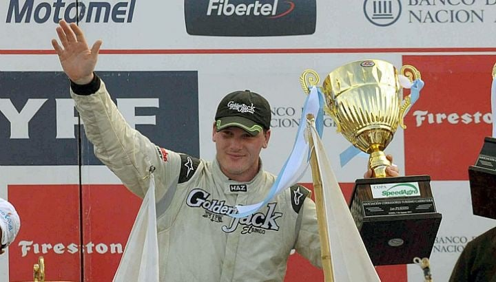 jp_otrosky's tweet image. Trece años pasaron desde ese maldito 13 de noviembre. Trece años sin respuestas, trece años de impunidad e indiferencia ante una tragedia totalmente evitable.
Así elijo recordarte, feliz y disfrutando de tu pasión. Siempre estás presente, Guido 💚🖤

#YoNoMeOlvidoDeGuidoFalaschi