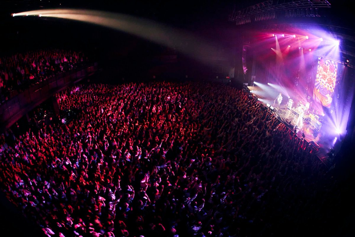 saucydog_offi's tweet photo. 「Saucy Dog 5 ヶ月連続対バン企画 ”こいこい”」大阪2日目 at Zepp Osaka Bayside

サンボマスター(@sambomaster_txt)

ありがとうございました！

all photo by 日吉"JP"純平(@junpeihiyoshi)

#サウシーこいこい https://t.co/pqZi8z6Uqn