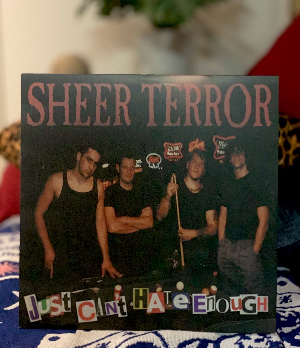VinylJerk's tweet photo. あまりに渋いHellhammer/CFトーン。再発では一番マシなジャケット #np #sheerterror https://t.co/tPRFSDdo1Q