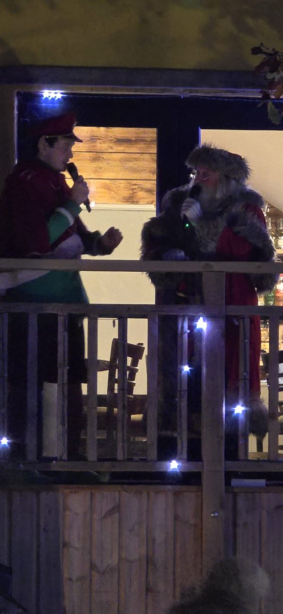 sam_lane01's tweet photo. Lush christmassy week away at @BluestoneWales to get the festivities started #bluestone #wales #Pembrokeshire #Christmas https://t.co/K7oo1C0tMz