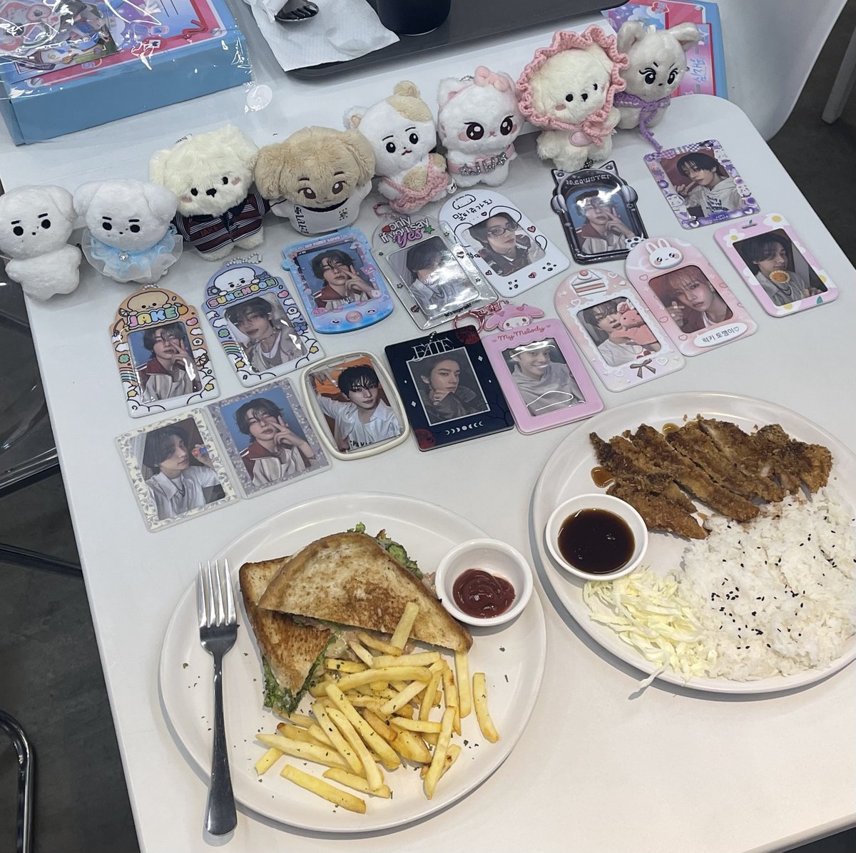 _wonstares's tweet photo. i cant miss on posting this π anw, i really (really) had so much fun last sunday. the kit is sm pretty, like i really love all the inclusions π. cant wait to attend your cse in the future!! π«Άπ»
#90sFirstLoveWithJake | @1130oClockLab https://t.co/rKDpNy5SMB