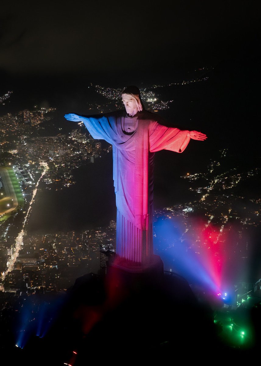 France au Brésil 🇫🇷🇪🇺 (@franceaubresil) on Twitter photo MAKE IT ICONIC ! MARQUEZ LES ESPRITS ! 🇫🇷🇧🇷
<a href="/francediplo/">France Diplomatie 🇫🇷🇪🇺</a> @francediplo_es #makeiticonic #marquezlesesprit MAKE IT ICONIC ! MARQUEZ LES ESPRITS ! 🇫🇷🇧🇷
<a href="/francediplo/">France Diplomatie 🇫🇷🇪🇺</a> @francediplo_es #makeiticonic #marquezlesesprit