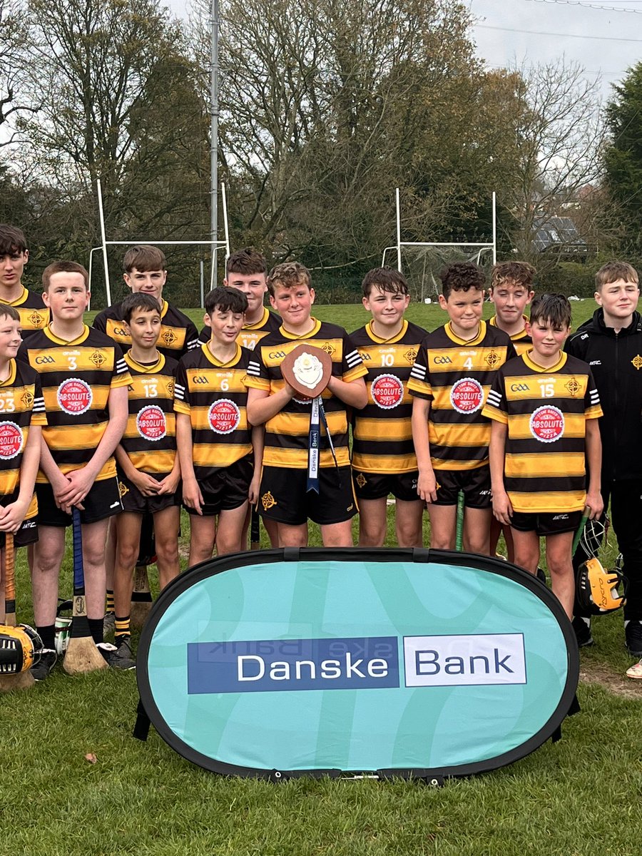 ulsterschools's tweet photo. RESULT
@DanskeBank_UK U13.5 McGreevy Shield Final 

🟩🟥@stpatsarmagh 2-6
⬛️🟨@StCPortaferry 6-3

Full Time https://t.co/uXePLSzXBd