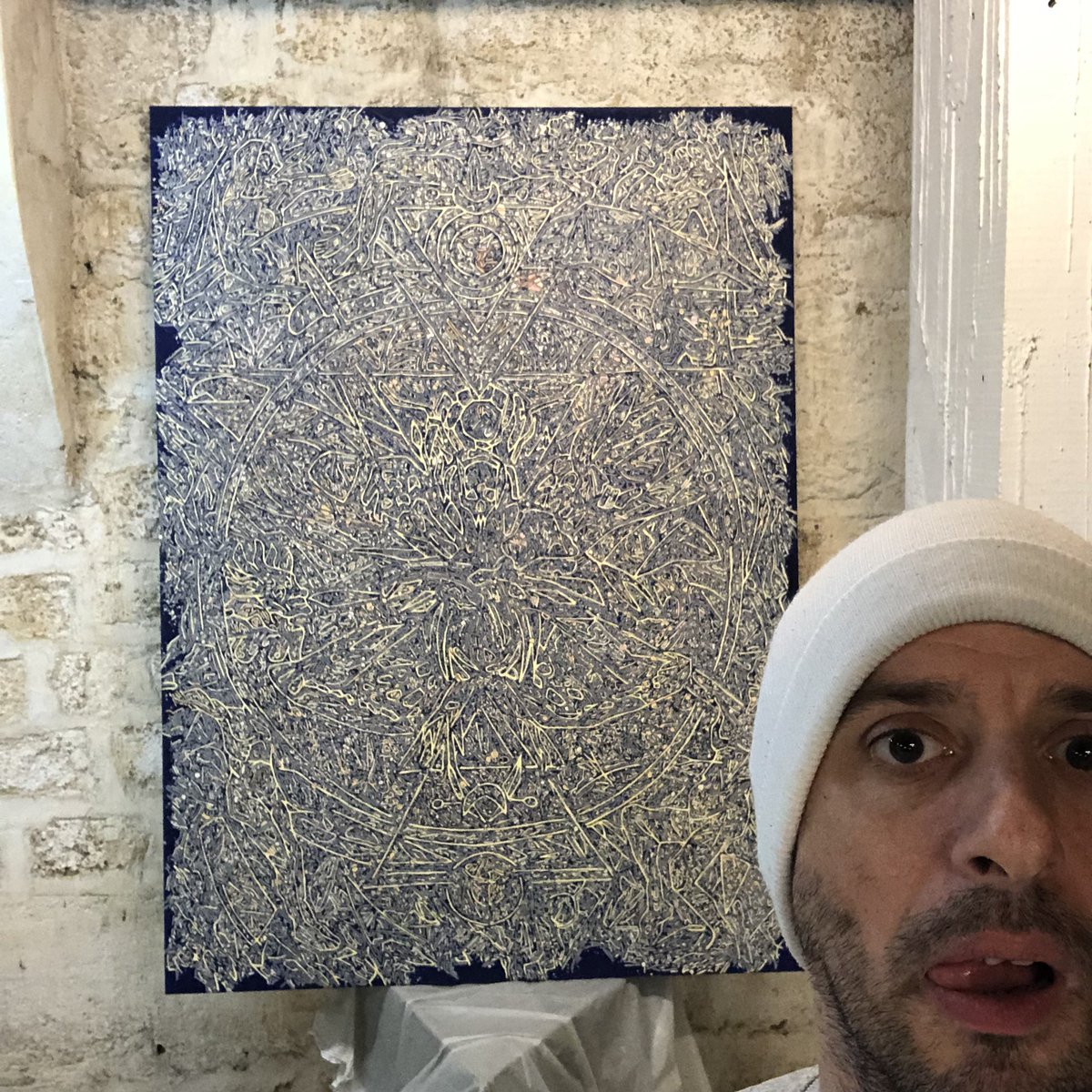 This one is my last painting on canvas.
[75x60inches / 190x150cm] Its name is "Nozomi" and it's a mix of acrylic and pigment powder. <not varnished yet>