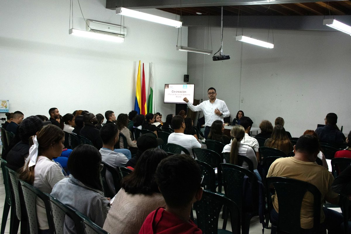 Corlide.org (@corlide) on Twitter photo El día de ayer vivimos una jornada de co-creación del Primer Plan de Acción Local de Gobierno Abierto. 🔓 👀
¡Continuamos impulsando la agenda de transparencia, control social, datos abiertos! 🕊️
<a href="/AlcaldiadeMed/">Alcaldía de Medellín</a> <a href="/opengovpart/">Open Gov Partnership</a> <a href="/CamaraMedellin/">Cámara Medellín</a> <a href="/EAFIT/">Universidad EAFIT</a> <a href="/USAID_Colombia/">USAID/Colombia</a> El día de ayer vivimos una jornada de co-creación del Primer Plan de Acción Local de Gobierno Abierto. 🔓 👀
¡Continuamos impulsando la agenda de transparencia, control social, datos abiertos! 🕊️
<a href="/AlcaldiadeMed/">Alcaldía de Medellín</a> <a href="/opengovpart/">Open Gov Partnership</a> <a href="/CamaraMedellin/">Cámara Medellín</a> <a href="/EAFIT/">Universidad EAFIT</a> <a href="/USAID_Colombia/">USAID/Colombia</a>