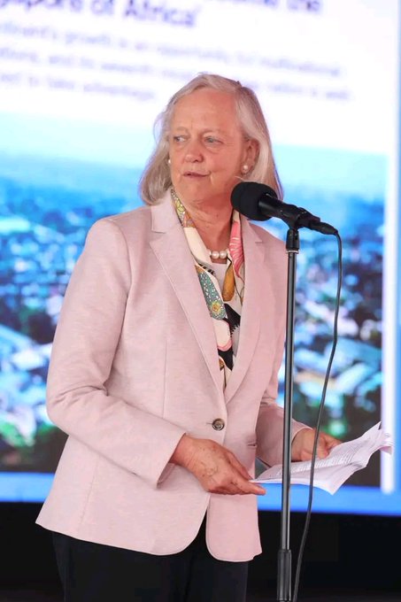 Dr.Dennis Adison Ouma. tweet media