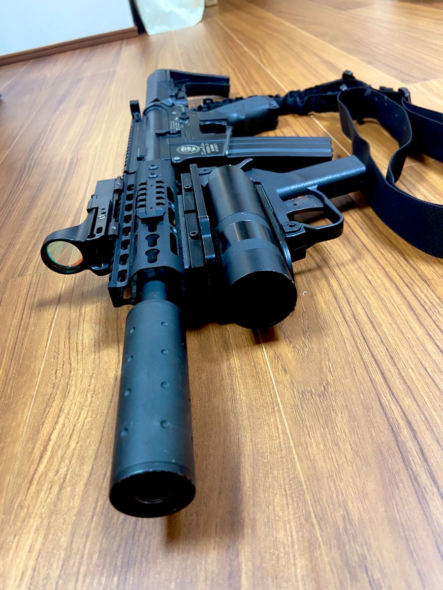 映画「パニッシャー: ウォー・ゾーン」でパニッシャーが終盤無双したM4