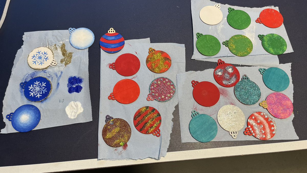 Pillmawr Ward (@pillmawrw) on Twitter photo Lots going on every Wednesday thanks to <a href="/GSouthwales/">Growing Space</a> and yes, we’ve started making 🤫,🎄decorations 😳 #Creativity #teamworkmakesthedreamwork #MentalHealthSupport <a href="/AneurinBevanUHB/">Aneurin Bevan University Health Board</a> <a href="/MHLD_abuhb/">MHLD Aneurin Bevan UHB</a> <a href="/M33CMK/">Catherine K</a> Lots going on every Wednesday thanks to <a href="/GSouthwales/">Growing Space</a> and yes, we’ve started making 🤫,🎄decorations 😳 #Creativity #teamworkmakesthedreamwork #MentalHealthSupport <a href="/AneurinBevanUHB/">Aneurin Bevan University Health Board</a> <a href="/MHLD_abuhb/">MHLD Aneurin Bevan UHB</a> <a href="/M33CMK/">Catherine K</a>