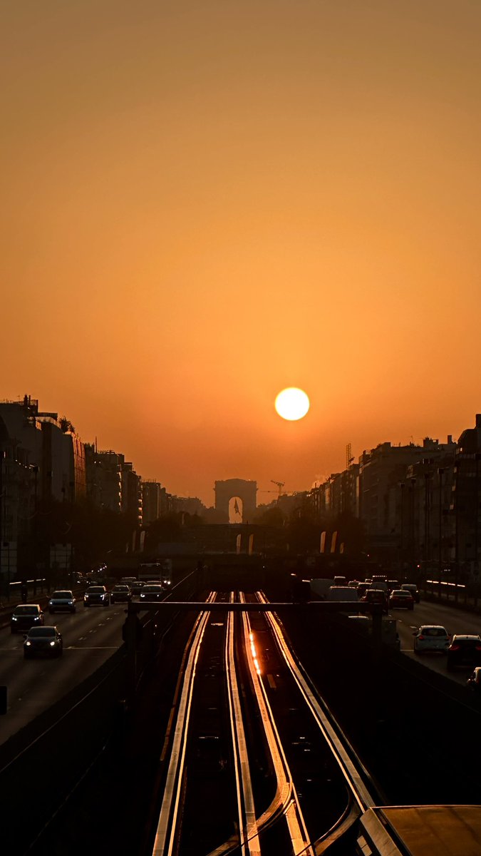 Ly2ss's tweet image. Je viens étaler mes talents de photographe