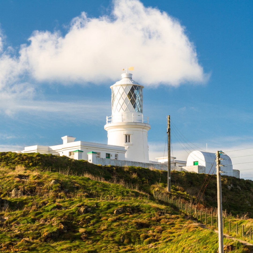 coastalcottages's tweet photo. If you could transport to anywhere in Pembrokeshire, where would it be?β
β
We love to visit #StrumbleHead in autumn when the skies turn orange πβ Book a #LastMinute escape: https://t.co/60Jtt6u5S4β
β
#visitpembrokeshire #visitwales #coastalcottages https://t.co/7tXIUGybEv
