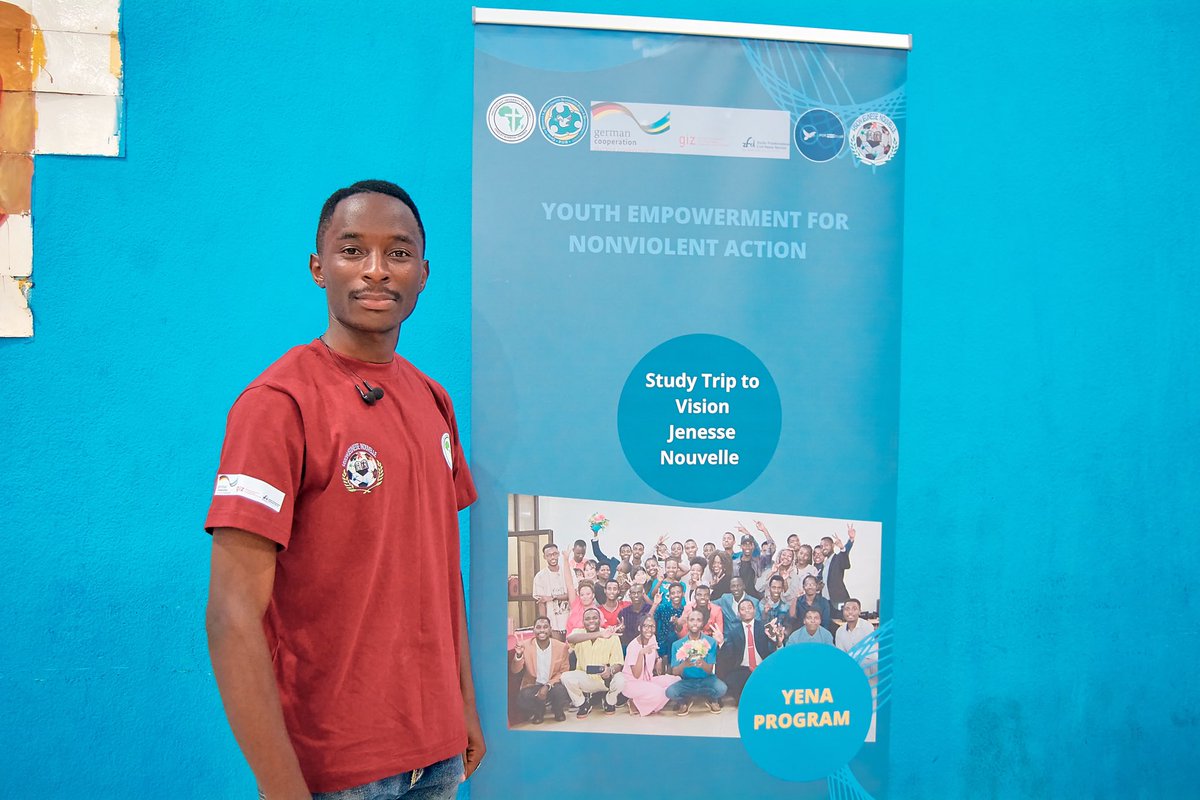 LeagueAcademia's tweet photo. Du 5 au 9 novembre, notre chercheur @SimonPAlissa a pris part au voyage d'étude avec @visionjeunesse2 , réunissant les jeunes du Burundi, du Rwanda et de la RDC. Objectif : renforcer la compréhension des conflits et bâtir des solutions pour un futur harmonieux du #GrandLac. https://t.co/HPtBwETS3E