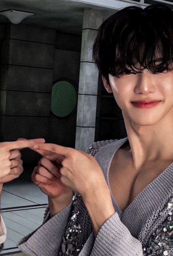 he knows i know he knows