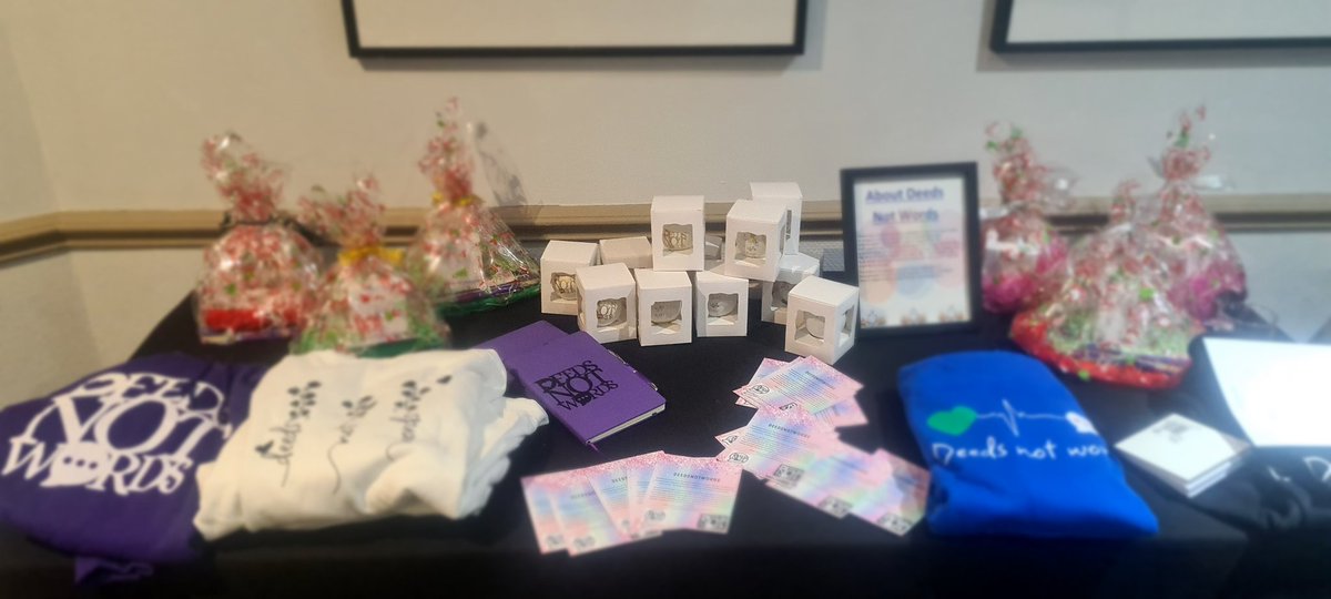 DeedsNotWords22 tweet media