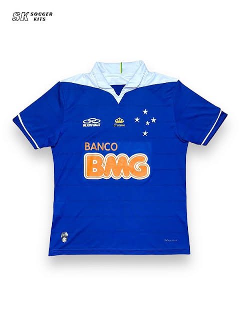 futnostalgico's tweet photo. Qual o primeiro jogador que vem na sua cabeça ao ver essa camisa 👇🏼

Nostálgico! https://t.co/oaMPpGQh8H