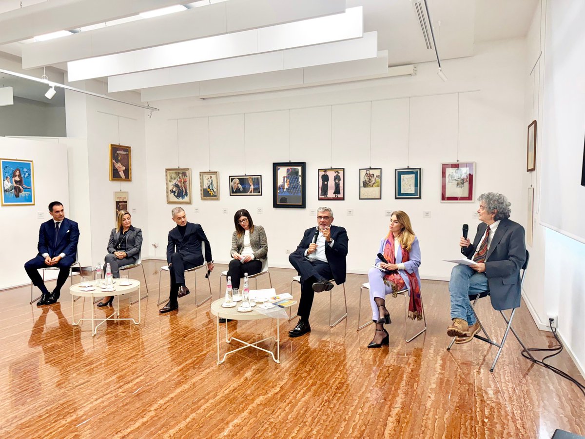 Agostino Di Maio (@agostino_dimaio) on Twitter photo Grazie a <a href="/nhrg_it/">NHRG – Agenzia per il Lavoro</a> e a Gianni #Scaperrotta per avermi invitato oggi a #Roma ad intervenire durante l’evento "La #felicità in #azienda", un’occasione di discussione stimolante e ricca di spunti di riflessione e idee. #LavorodiValore Grazie a <a href="/nhrg_it/">NHRG – Agenzia per il Lavoro</a> e a Gianni #Scaperrotta per avermi invitato oggi a #Roma ad intervenire durante l’evento "La #felicità in #azienda", un’occasione di discussione stimolante e ricca di spunti di riflessione e idee. #LavorodiValore