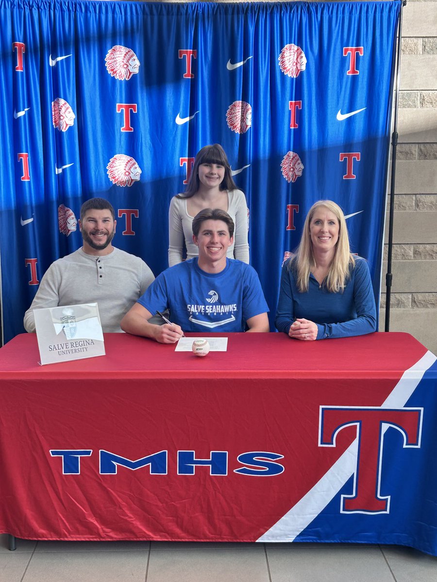 TMHS_Athletics's tweet photo. Phil Lombardi with his Family https://t.co/X5Xwkxuzdn