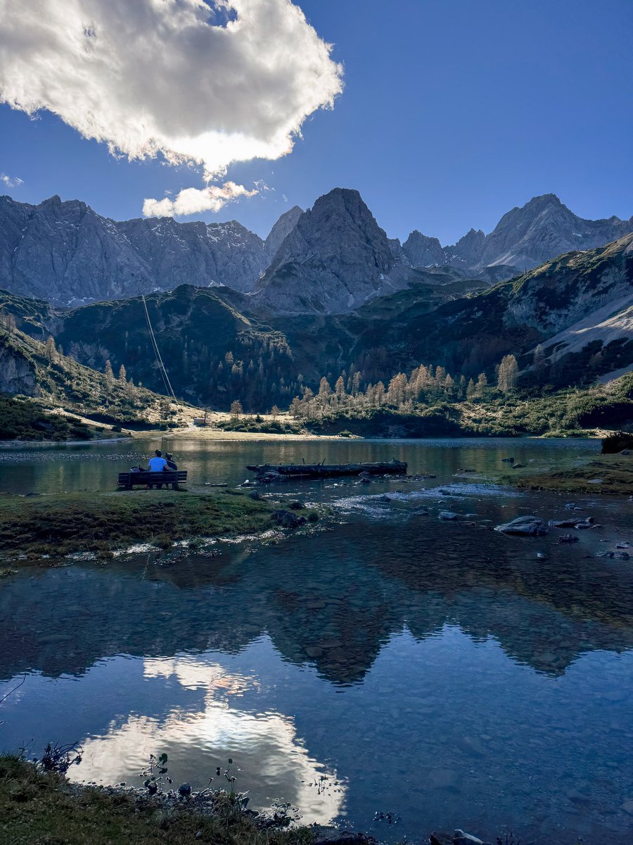 📍 Seebensee, Tyrol, Austria 

Must have hiking with breathtaking views, Seebensee in Tyrol, Austria! 
This moderate trail takes you through beautiful alpine landscapes, leading to a turquoise lake surrounded by majestic peaks.
Duration: 2-3 hours one way, 4-6 hours round trip!