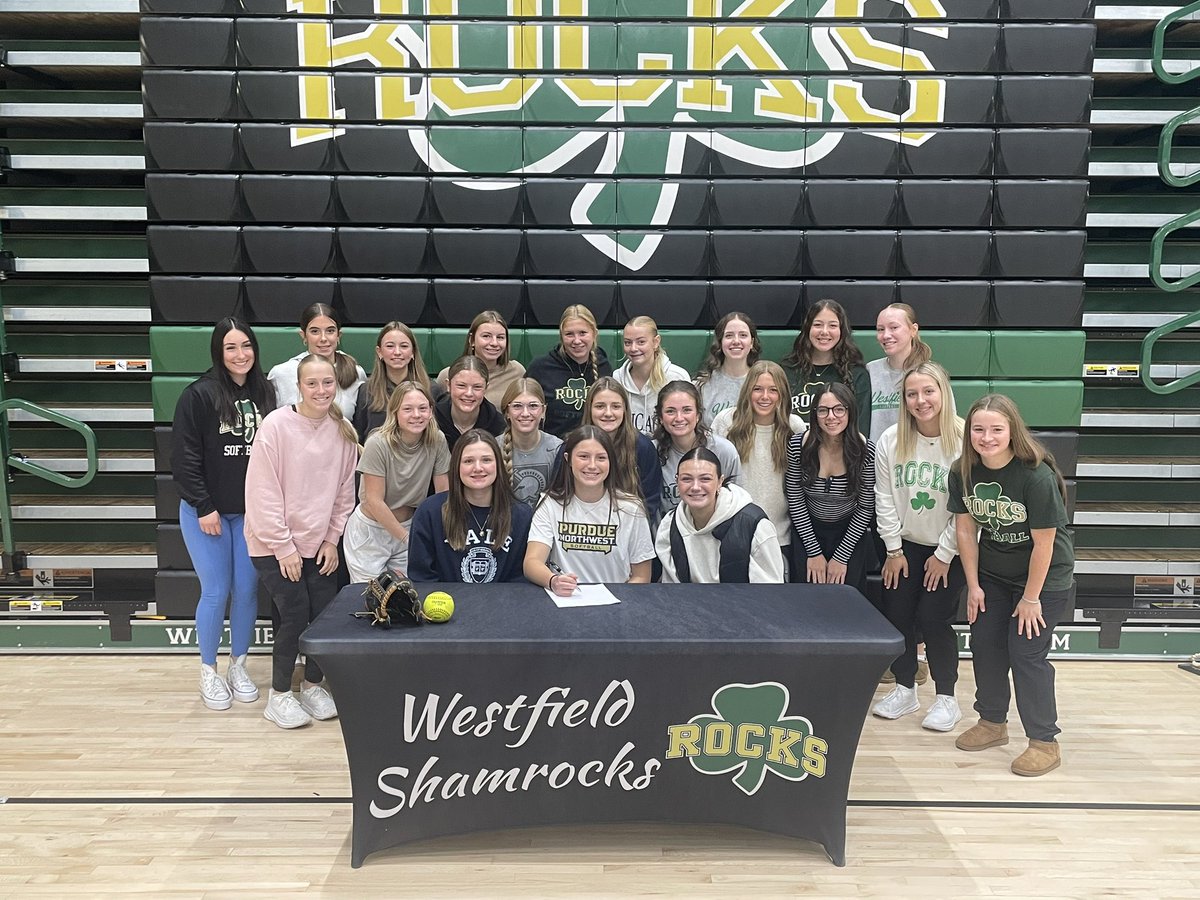 Rocks_softball's tweet image. Congratulations to @ChloeTanner39 and @AvaKainrath for their commitments to Purdue NW and Yale. So very proud of you both! #rockssoftball #whsrocks