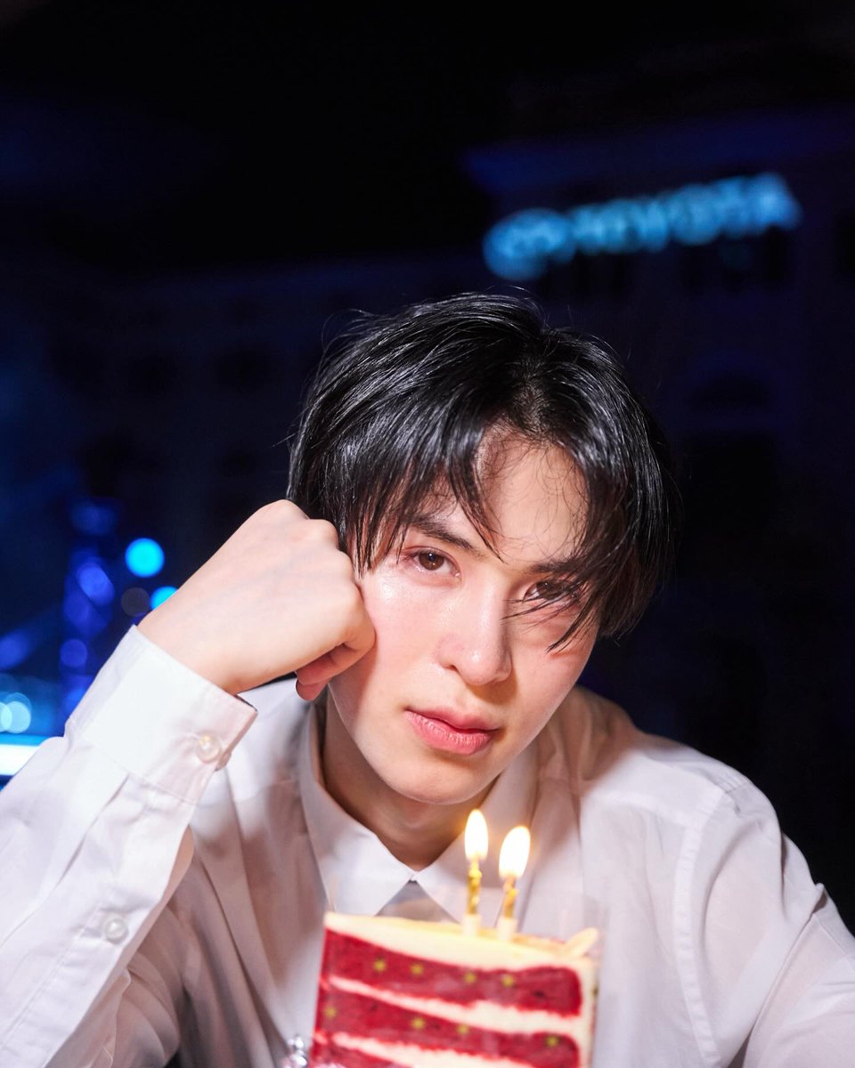 Cheetah_memoirs's tweet photo. ch33t4hh : IG Post Update 🐆🌎✨
 --- 13.11.2024

🎉🎂🐆🆒🆙เเก่ไม่กลัว กลัวไม่เเก่เว้ย 30เมื่อไหร่เดี๋ยวใส่ชุดนักเรียน
#28thCTInDaHouse
🎶คีตา • HBDFU
(1/4)

#ชีต้าเป็นเสือไม่ใช่แมว #ch33t4hh https://t.co/fhFBSHiRS0
