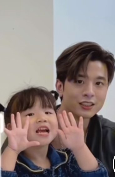 หน้ามุจุทั้งคู่เลย กี่ขวบคร้าบบ